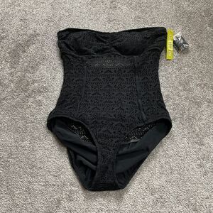 Gianni Bini Swimsuit Womens Large Black Lace Body Suit One Piece Beach NWT New